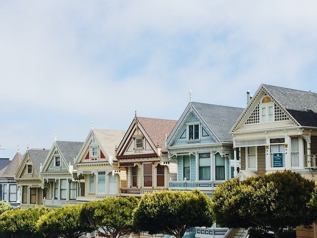 a row of beautiful san francisco houses for is it worth buying a house in california