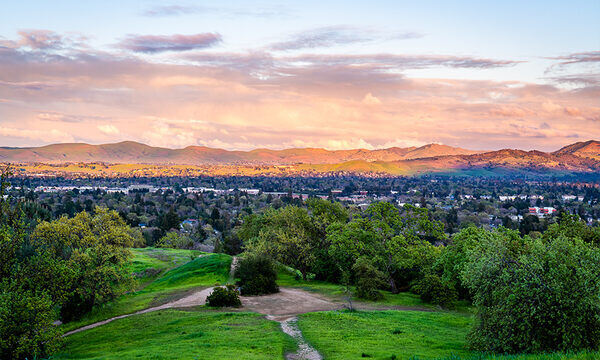 a-scenic-view-of-walnut-creek-for-pros-and-cons-of-living-in-walnut-creek-ca