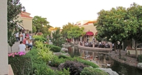 blackhawk-plaza-for-is-danville-a-good-place-to-live